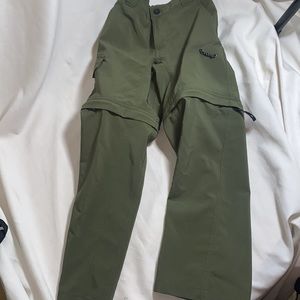 Magellan fish cargo zipper shorts green xs 6-7  boys pants